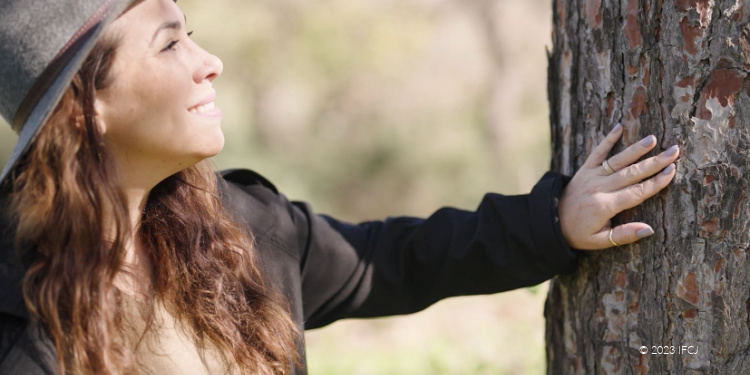 Yael Eckstein in Israel with tree on Tu B'Shvat