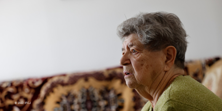 Tzilia, elderly Holocaust survivor who receives help for holidays from IFCJ