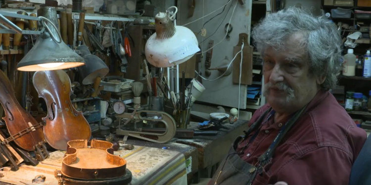 Amnon Weinstein restoring Holocaust violins