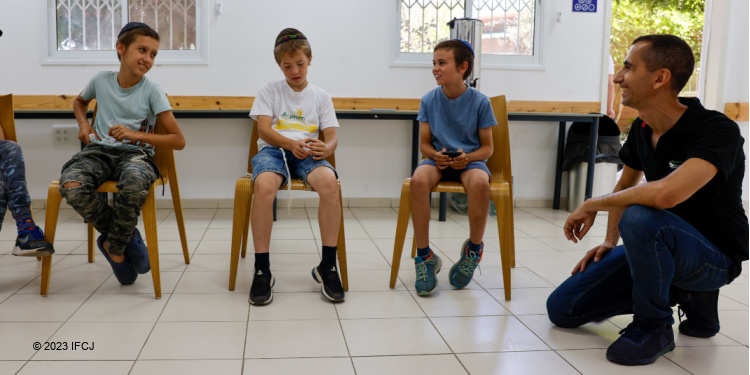 orphans, Ukraine, Israel