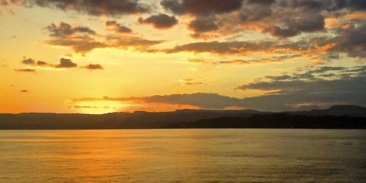 Photo of the sunset over a lake