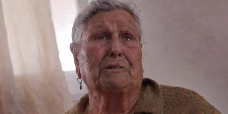 video program Comfort Jews, elderly woman crying