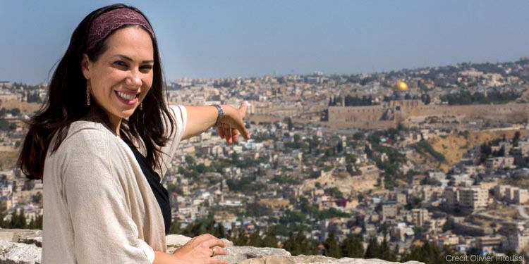 Yael explains the six-day war and Jerusalem's reunification